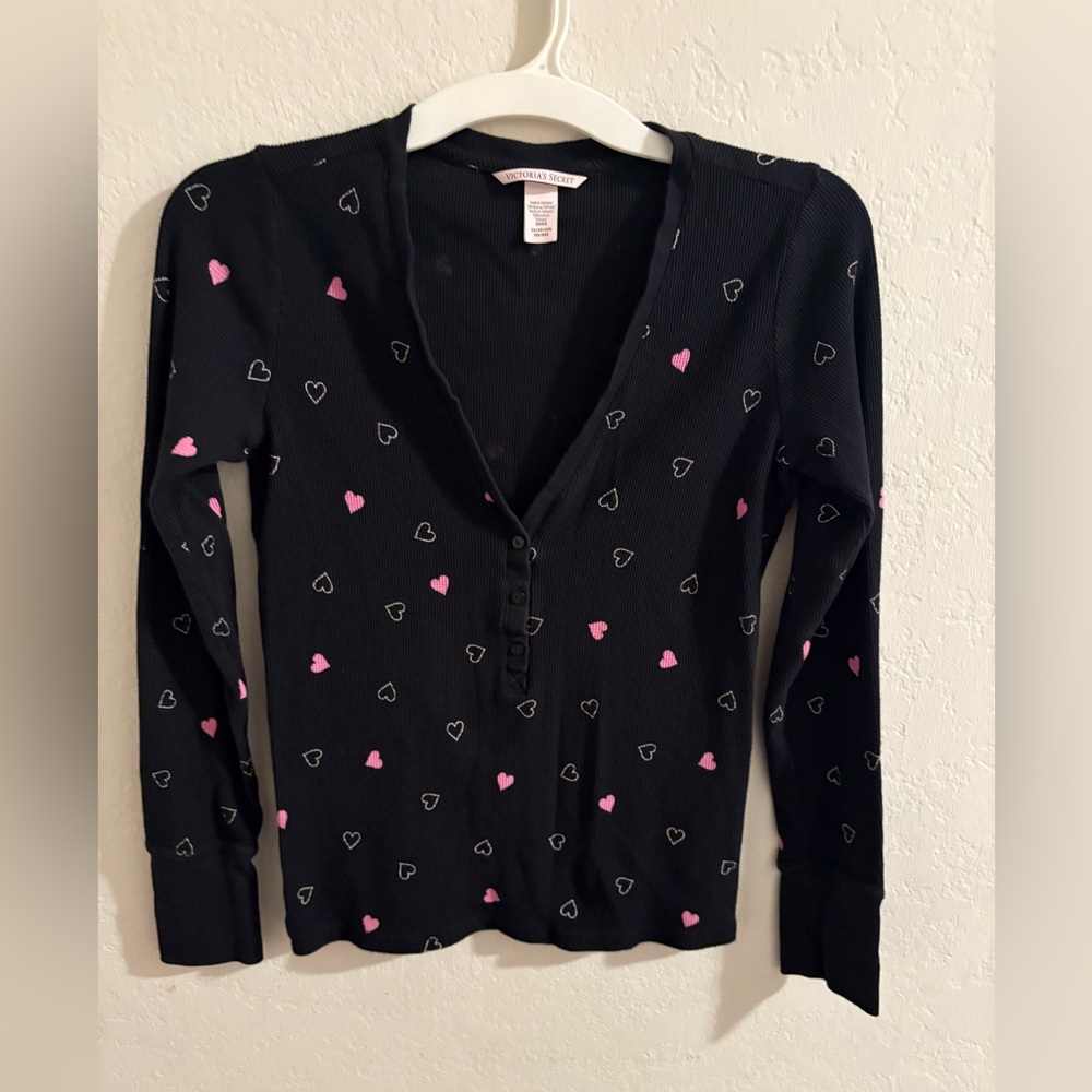 Victoria’s Secret top